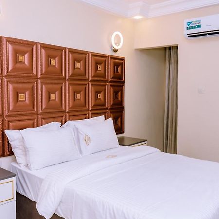 Hôtel La Principauté Douala Bonapriso Extérieur photo