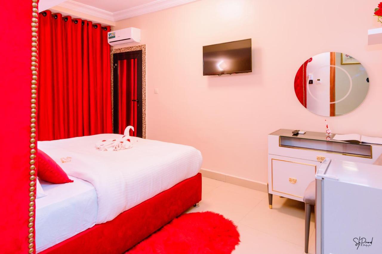 Hôtel La Principauté Douala Bonapriso Extérieur photo